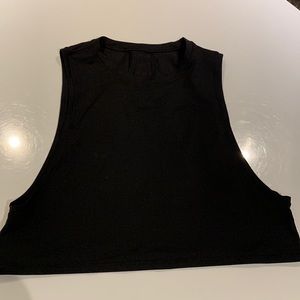 Lululemon crop muscle tank